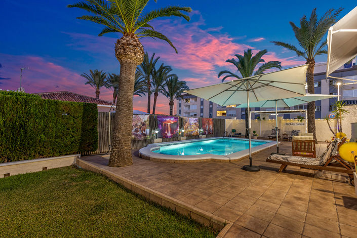 Image No.35-4 Bed Villa for sale