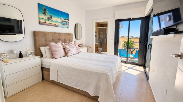 Image No.17-3 Bed Villa for sale