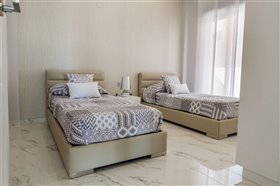 Image No.4-3 Bed Villa for sale