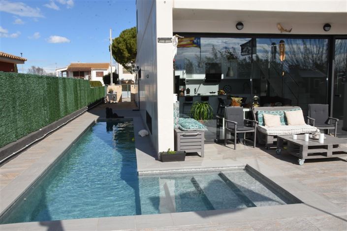 Image No.23-Villa de 2 chambres à vendre à Gérone