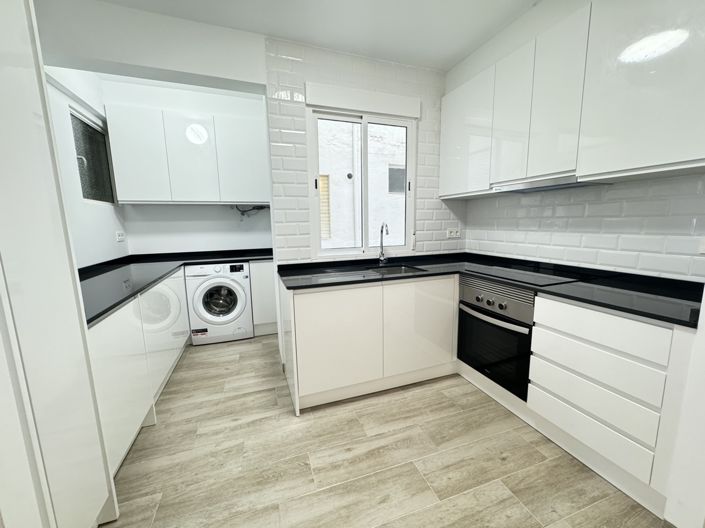 Image No.13-3 Bed Apartment for sale