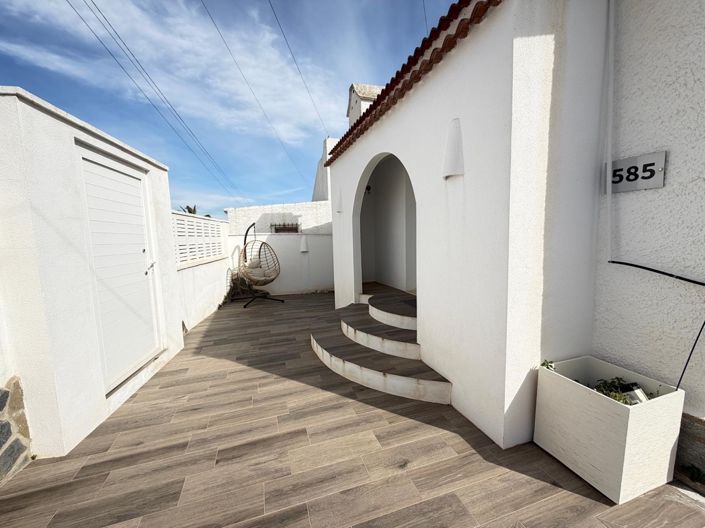 Image No.28-2 Bed Villa for sale