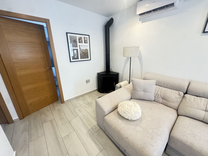 Image No.5-2 Bed Villa for sale