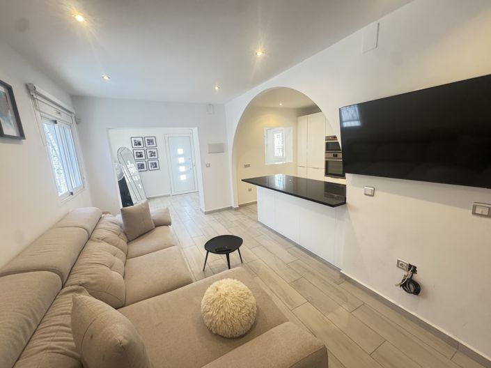 Image No.6-2 Bed Villa for sale