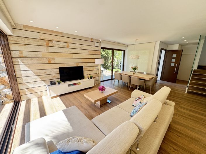 Image No.12-4 Bed Villa for sale