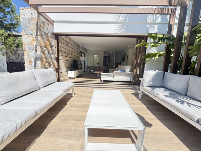 Image No.14-4 Bed Villa for sale