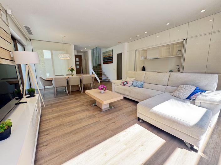 Image No.15-4 Bed Villa for sale