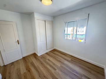 16069img2303