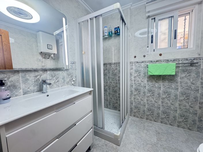 Image No.27-4 Bed Villa for sale