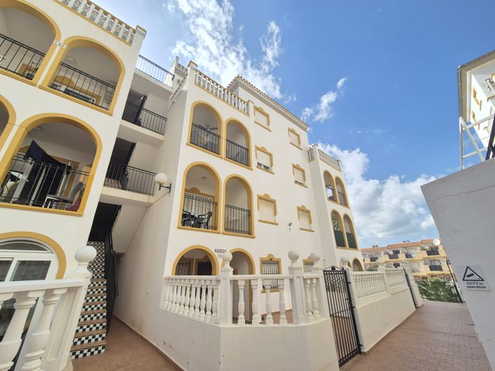 Image No.1-2 Bed Apartment for sale