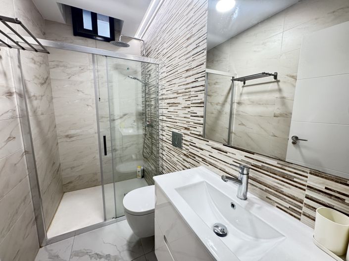 Image No.21-5 Bed Villa for sale