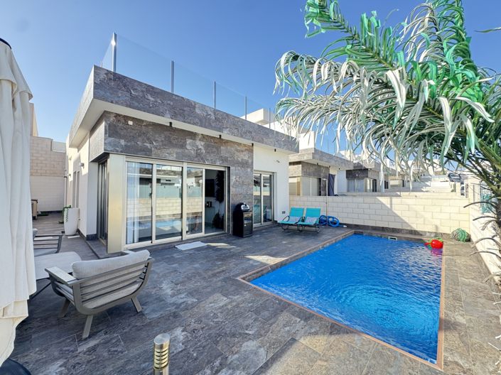 Image No.1-3 Bed Villa for sale