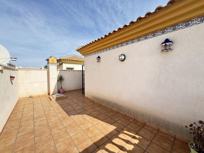 Image No.15-3 Bed Quad for sale