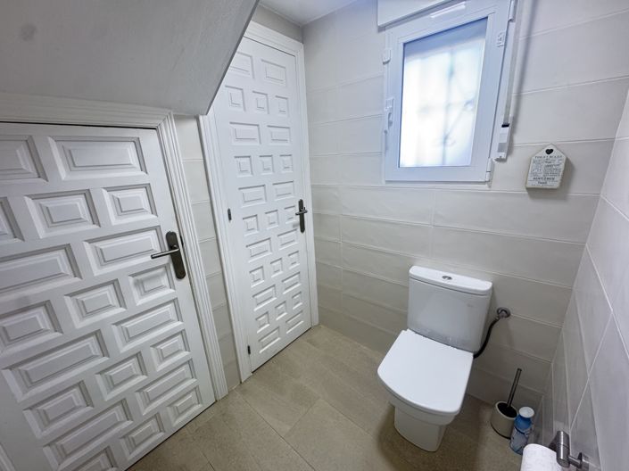 Image No.26-3 Bed Villa for sale