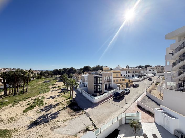 Image No.32-4 Bed Villa for sale