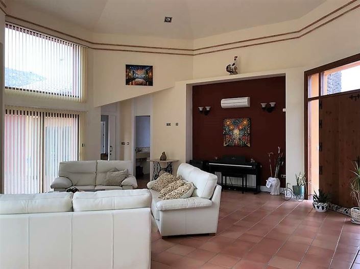 Image No.4-5 Bed Country House for sale