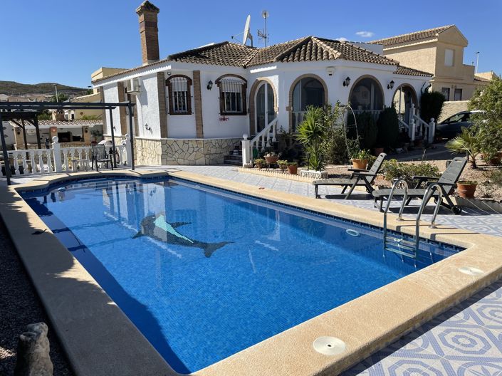 Image No.1-3 Bed Villa for sale