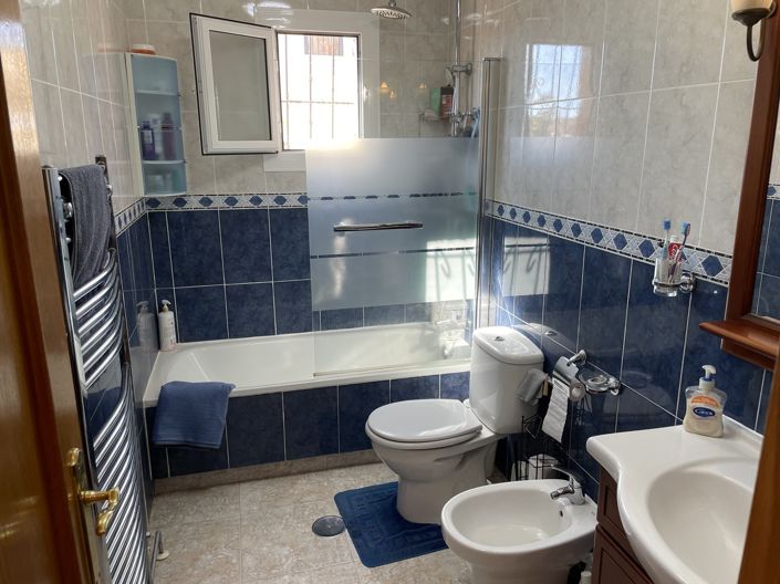 Image No.19-3 Bed Villa for sale