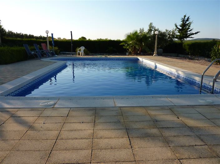 Image No.20-4 Bed Country House for sale