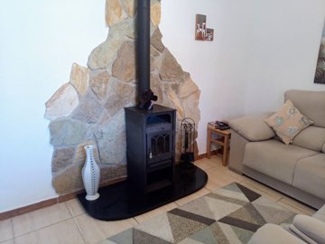 country-house-for-sale-in-seron-5
