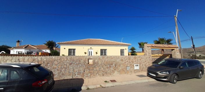 Image No.20-3 Bed Villa for sale