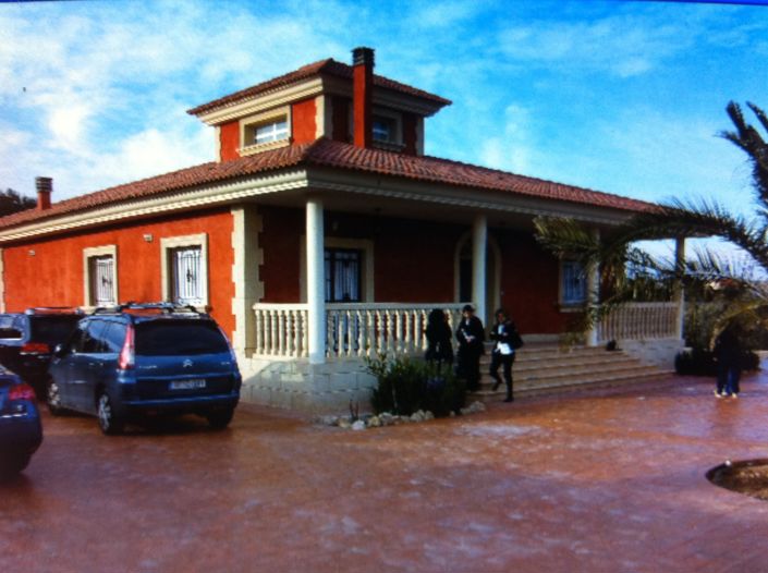 Image No.1-3 Bed Villa for sale