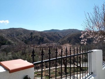 country-house-for-sale-in-seron-2