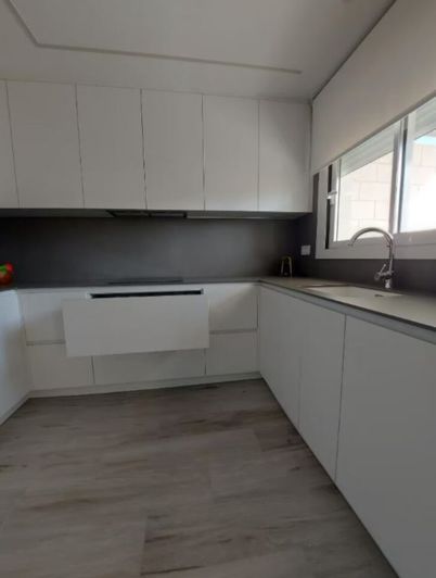 Image No.12-4 Bed Townhouse for sale