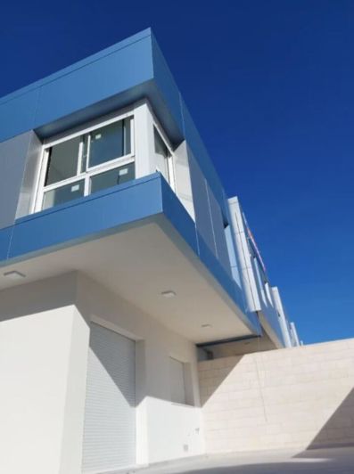 Image No.2-4 Bed Townhouse for sale