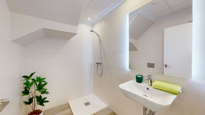 Image No.20-4 Bed Townhouse for sale