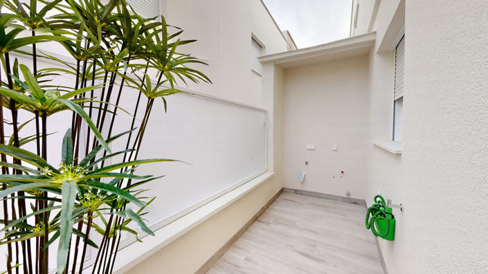 Image No.21-4 Bed Townhouse for sale