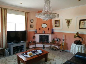 detached-villa-for-sale-in-albatera-9