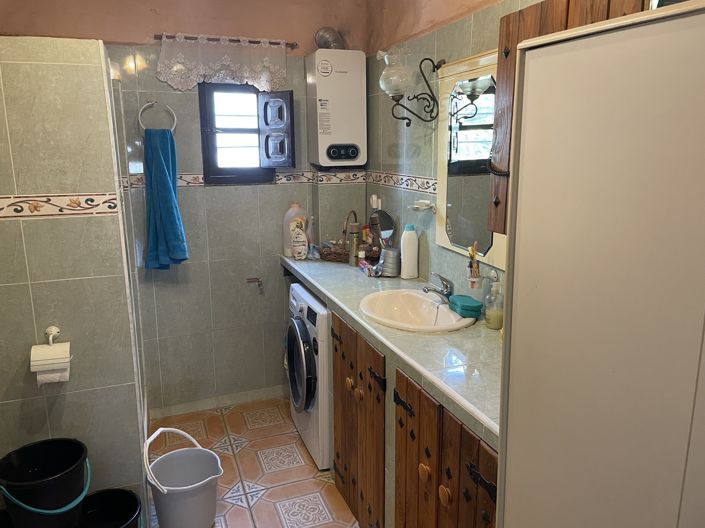 Image No.36-4 Bed Country House for sale