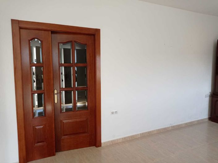 Image No.8-5 Bed Country House for sale