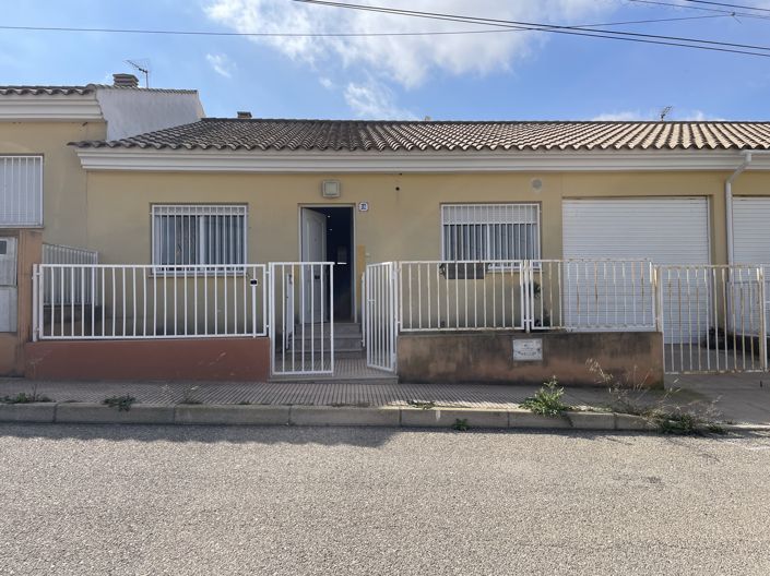 Image No.1-Propriété de 3 chambres à vendre à Pareton