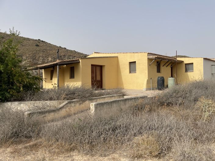 Image No.9-6 Bed Country House for sale