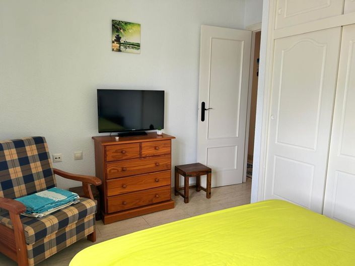 Image No.17-2 Bed Property for sale