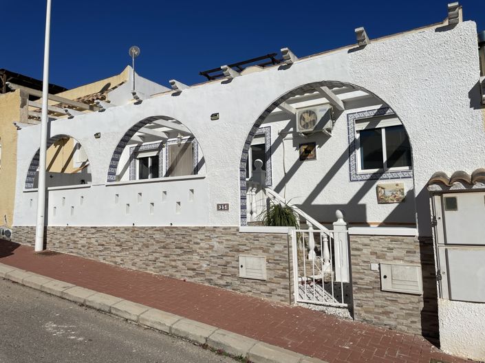 Image No.2-2 Bed Property for sale