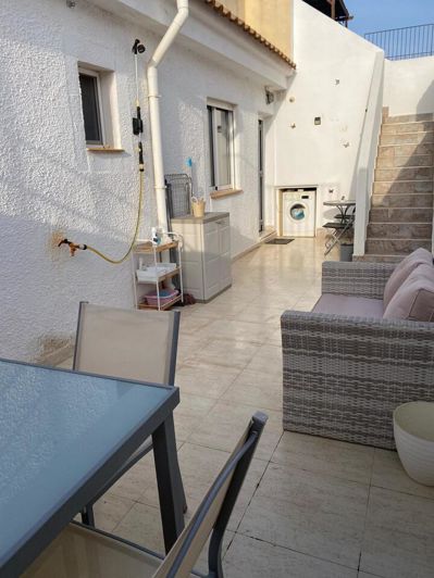 Image No.21-2 Bed Property for sale