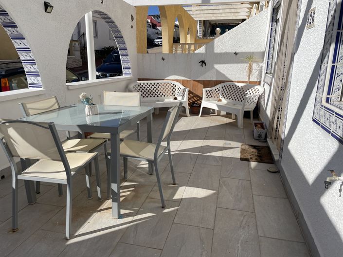 Image No.5-2 Bed Property for sale