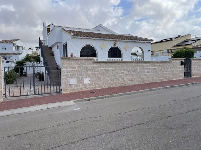 Image No.16-2 Bed Villa for sale