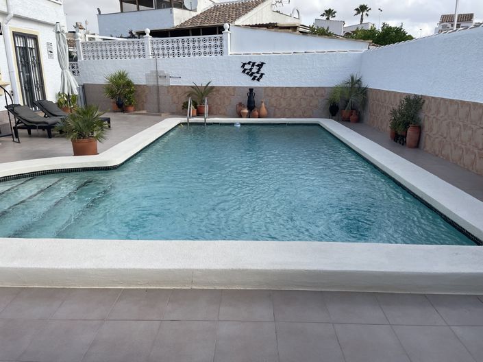 Image No.23-2 Bed Villa for sale