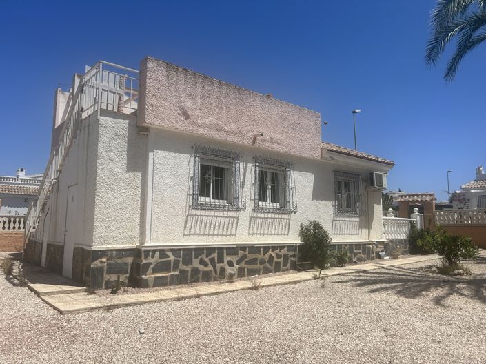 Image No.12-2 Bed Villa for sale