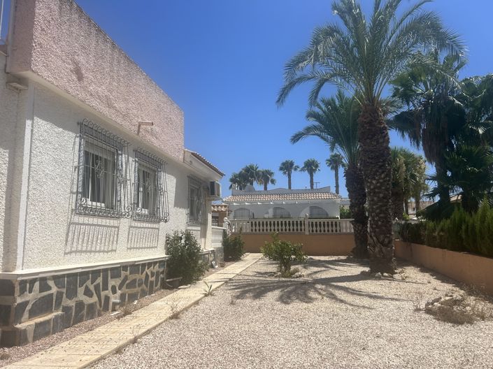 Image No.13-2 Bed Villa for sale