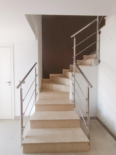 Image No.8-3 Bed Townhouse for sale