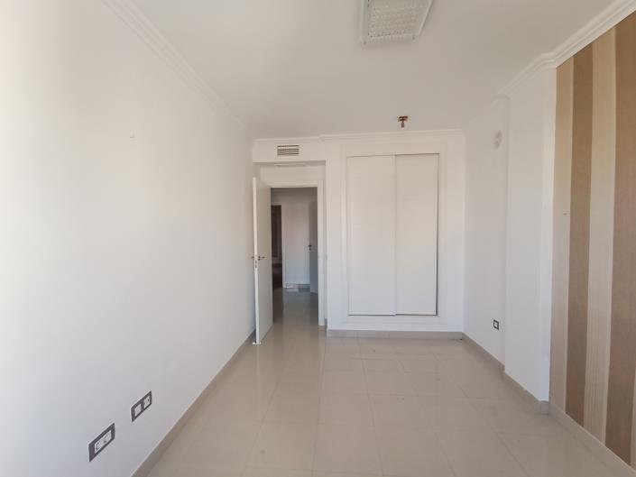 Image No.21-3 Bed Townhouse for sale