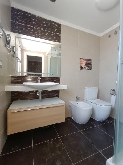 Image No.29-3 Bed Townhouse for sale