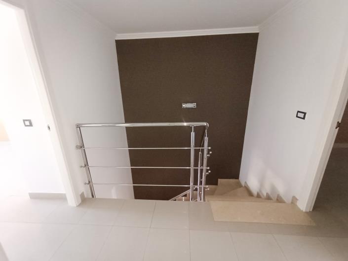 Image No.17-3 Bed Townhouse for sale