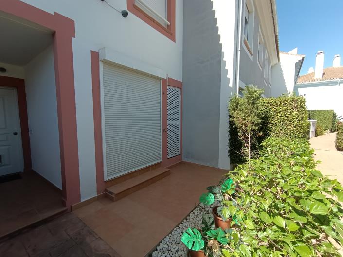 Image No.34-3 Bed Townhouse for sale