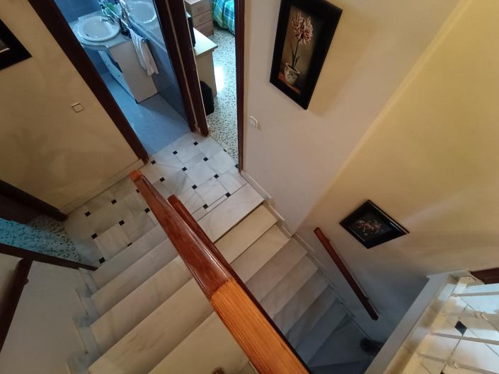 Image No.20-6 Bed Villa / Detached for sale